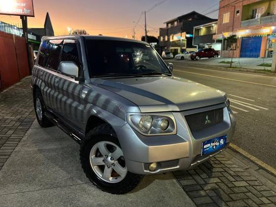 MITSUBISHI PAJERO TR4 2.0 4X4 16V 131CV GASOLINA 4P AUTOMÁTICO MITSUBISHI PAJERO TR4 2.0 4X4 16V 131CV GASOLINA 4P AUTOMÁTICO